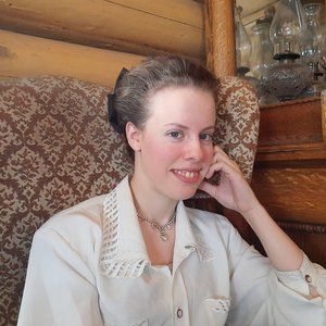 Meet your Posher, Grace C.